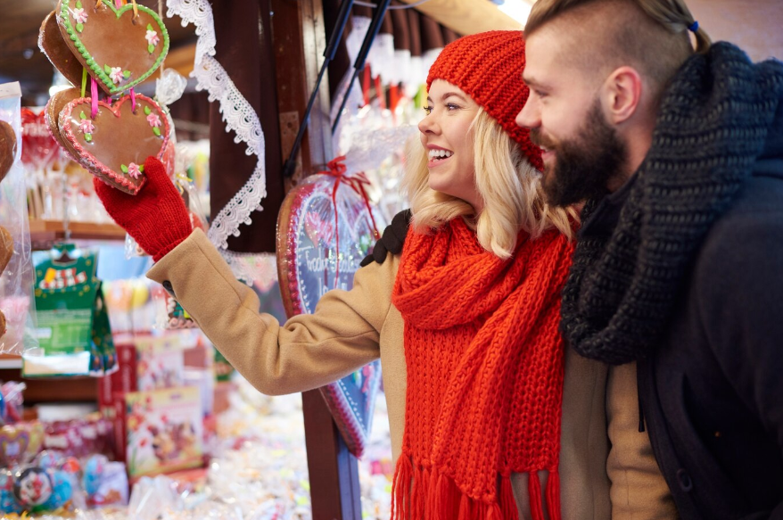 couple marché de noel